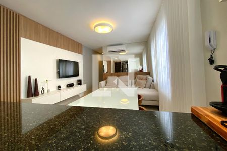 Sala de apartamento para alugar com 2 quartos, 56m² em Santo Antônio, Belo Horizonte