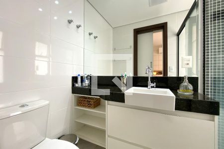 Banheiro da Suíte 1 de apartamento para alugar com 2 quartos, 56m² em Santo Antônio, Belo Horizonte