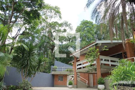 Apartamento para alugar com 4 quartos, 250m² em Chácaras Ana Lúcia, Embu das Artes