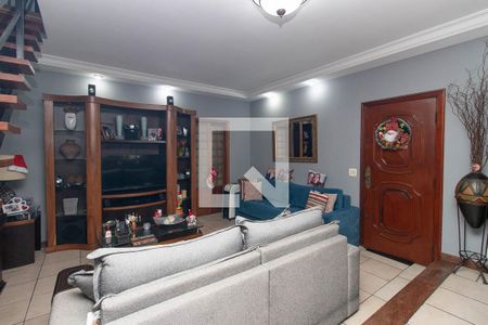 Casa à venda com 3 quartos, 500m² em Vila Gustavo, São Paulo