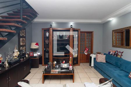 Casa à venda com 3 quartos, 500m² em Vila Gustavo, São Paulo