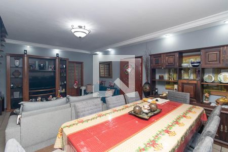 Casa à venda com 3 quartos, 500m² em Vila Gustavo, São Paulo