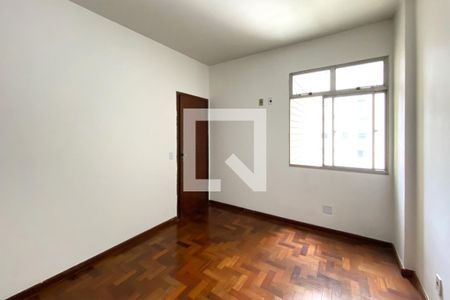 Quarto 1 de apartamento para alugar com 2 quartos, 92m² em Lourdes, Belo Horizonte