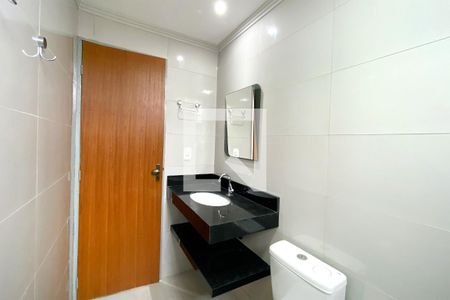 Banheiro da Suíte 1 de apartamento à venda com 3 quartos, 85m² em Santa Efigênia, Belo Horizonte