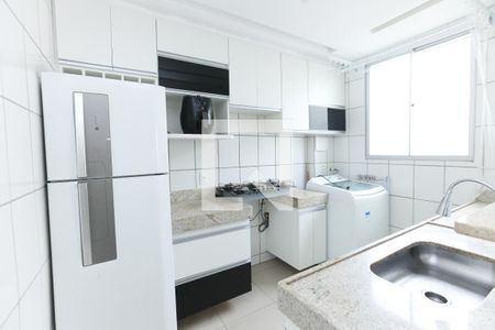 Apartamento para alugar com 2 quartos, 42m² em Califórnia, Contagem