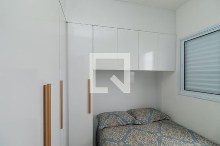 Quarto 1 de apartamento para alugar com 2 quartos, 42m² em Vila Antonieta, São Paulo