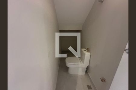 Lavabo de casa para alugar com 3 quartos, 142m² em Jardim Maria Helena, Barueri