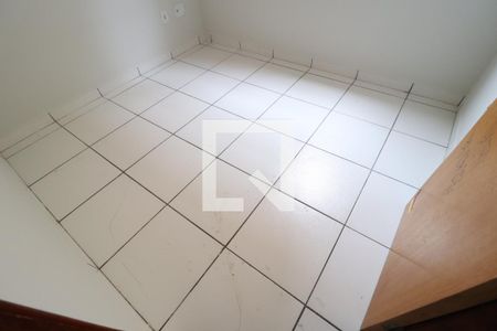 Quarto 2 de apartamento para alugar com 3 quartos, 60m² em Jardim Holanda, Uberlândia