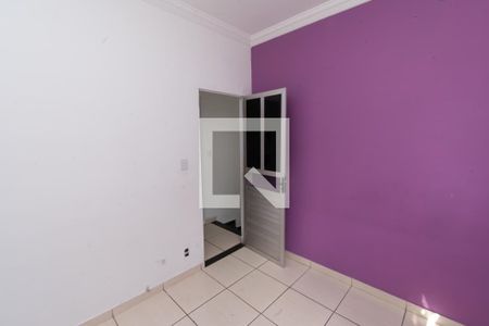 Quarto 1 de casa para alugar com 2 quartos, 55m² em Água Branca, Contagem