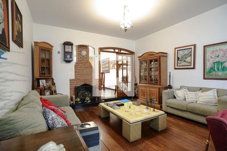 Sala de casa para alugar com 4 quartos, 660m² em Vila Oliveira, Mogi das Cruzes