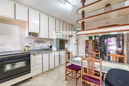 Cozinha de casa à venda com 4 quartos, 150m² em Parque Fongaro, São Paulo