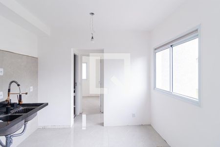 Sala/Cozinha de apartamento para alugar com 2 quartos, 45m² em Vila Sul Americana, Carapicuíba