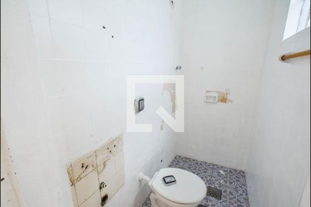 Banheiro da Suíte de casa para alugar com 1 quarto, 50m² em Utinga, Santo André