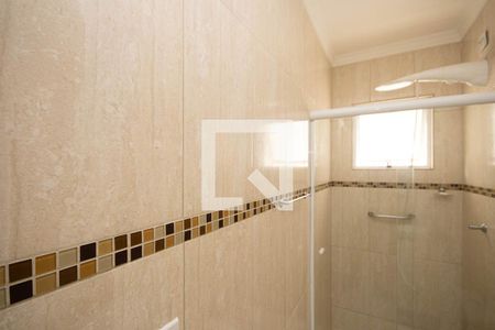 Banheiro da Suíte 2 de casa para alugar com 2 quartos, 65m² em Vila Irmaos Arnoni, São Paulo