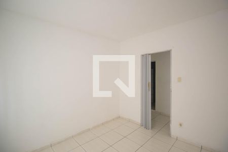 Quarto 1 de casa para alugar com 2 quartos, 65m² em Jardim Alcântara, São Gonçalo