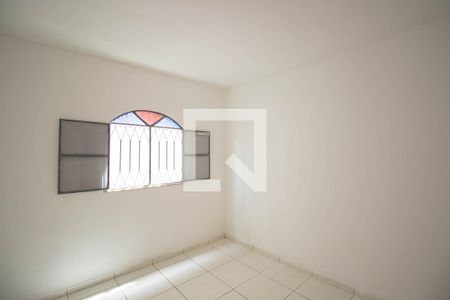 Quarto 1 de casa para alugar com 2 quartos, 65m² em Jardim Alcântara, São Gonçalo