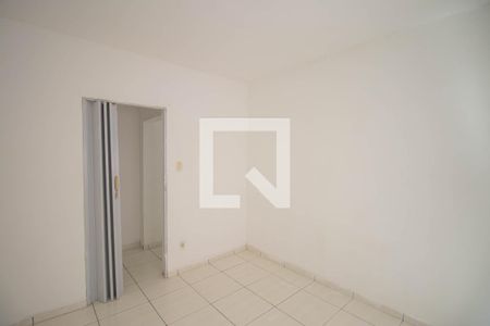 Quarto 1 de casa para alugar com 2 quartos, 65m² em Jardim Alcântara, São Gonçalo