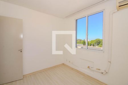 Quarto 1 de apartamento para alugar com 2 quartos, 43m² em Morro Santana, Porto Alegre