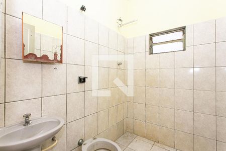 Banheiro de casa para alugar com 1 quarto, 60m² em Vila Esperança, São Paulo