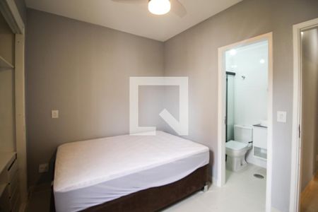 Suíte  de apartamento para alugar com 3 quartos, 76m² em Vila Olímpia, São Paulo