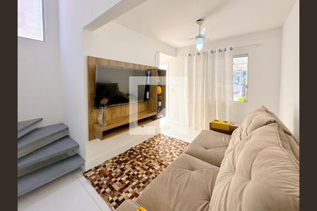 Sala de TV de casa para alugar com 2 quartos, 109m² em Ingleses do Rio Vermelho, Florianópolis