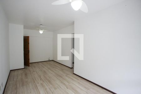 Sala de apartamento à venda com 2 quartos, 60m² em Taquara, Rio de Janeiro