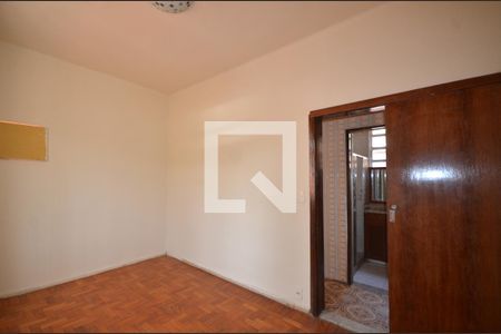 Quarto 2 de casa para alugar com 2 quartos, 90m² em Cavalcanti, Rio de Janeiro