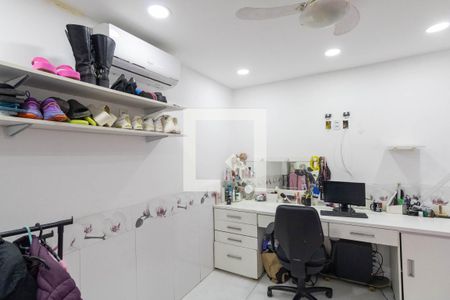 Quarto 1 de casa para alugar com 2 quartos, 320m² em Campo Grande, Rio de Janeiro