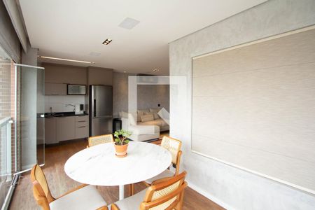 Sala de apartamento para alugar com 2 quartos, 66m² em Vila Olímpia, São Paulo