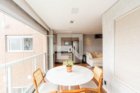 Sala de apartamento para alugar com 2 quartos, 66m² em Vila Olímpia, São Paulo