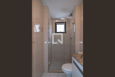 Banheiro de apartamento para alugar com 1 quarto, 45m² em Consolação, São Paulo