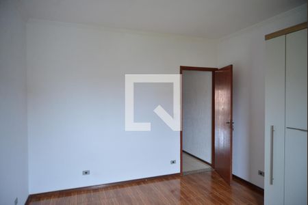 Casa para alugar com 3 quartos, 130m² em Jardim Teles de Menezes, Santo André