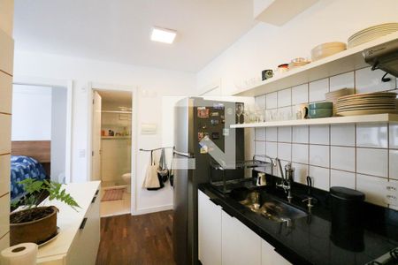 Cozinha de apartamento para alugar com 1 quarto, 34m² em Santo Amaro, São Paulo