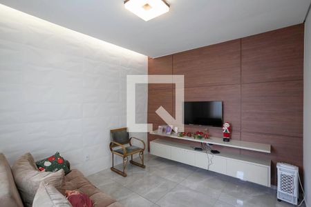 Sala 2 de casa à venda com 3 quartos, 200m² em Sagrada Família, Belo Horizonte