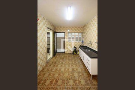 Casa para alugar com 2 quartos, 180m² em Vila Antonieta, São Paulo