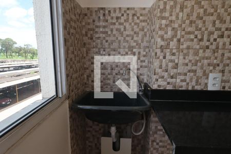 Cozinha de apartamento para alugar com 2 quartos, 43m² em Jardim Heitor Rigon, Ribeirão Preto