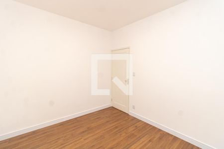 Quarto 1 de casa para alugar com 2 quartos, 96m² em Vila Nivi, São Paulo