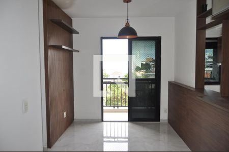 Apartamento para alugar com 2 quartos, 55m² em Del Castilho, Rio de Janeiro