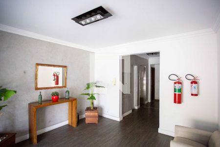 Hall social de apartamento à venda com 2 quartos, 58m² em Jardim Maria Leonor, Diadema