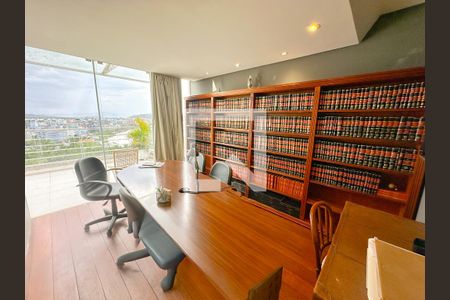 Escritório de apartamento para alugar com 4 quartos, 423m² em Canasvieiras, Florianópolis