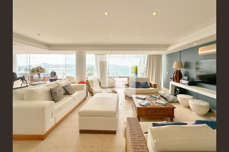 Sala de TV de apartamento para alugar com 4 quartos, 423m² em Canasvieiras, Florianópolis