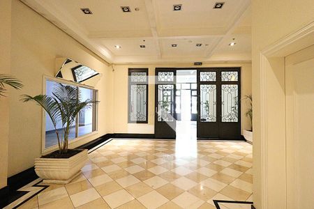 Área comum - Hall de Entrada de apartamento para alugar com 1 quarto, 97m² em Moinhos de Vento, Porto Alegre