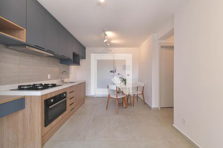 Sala - Cozinha Integrada de apartamento para alugar com 2 quartos, 36m² em Jardim Caravelas, São Paulo