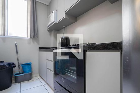Cozinha e Área de Serviço de apartamento à venda com 2 quartos, 44m² em Caiapos, Contagem