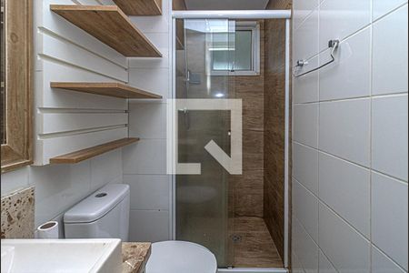 banheiro social_2 de apartamento para alugar com 2 quartos, 49m² em Jardim Celeste, São Paulo