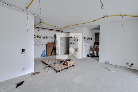 Sala de apartamento à venda com 3 quartos, 126m² em Vila Dom Pedro I, São Paulo