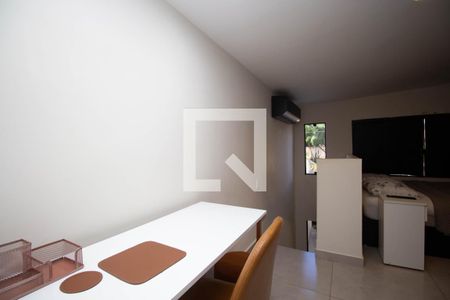 Suíte de apartamento para alugar com 1 quarto, 60m² em Acamp Rabêlo, Brasília