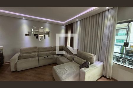 Sala de casa à venda com 3 quartos, 350m² em Parque das Nações, Santo André