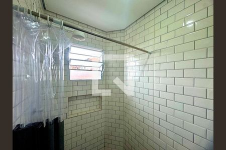 Banheiro de apartamento para alugar com 1 quarto, 22m² em Portal dos Gramados, Guarulhos