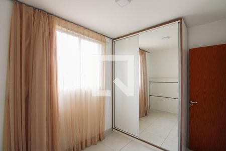 Quarto 1 de apartamento para alugar com 2 quartos, 47m² em São João Batista, Belo Horizonte
